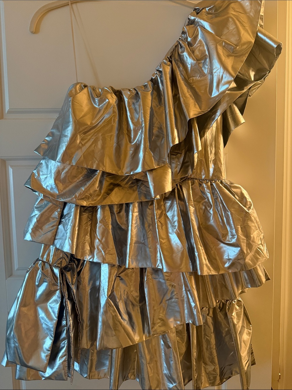 Women’s Metallic Silver One-Shoulder Ruffle Dress